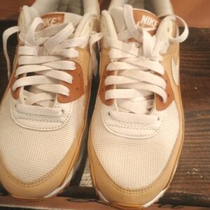 Nike Air Max Sneakers; White, Carmel and Tan. Barely Worn